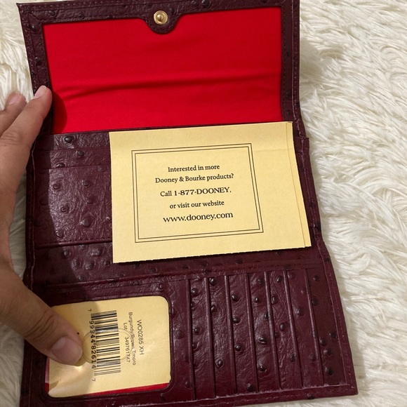 Dooney and Bourke ostrich frame wallet - Picture 4 of 6